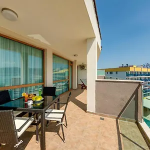 3* Апарт-отель Briz